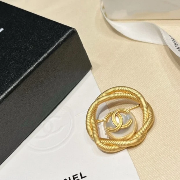 Chanel Brooch 1lyx87 (9)